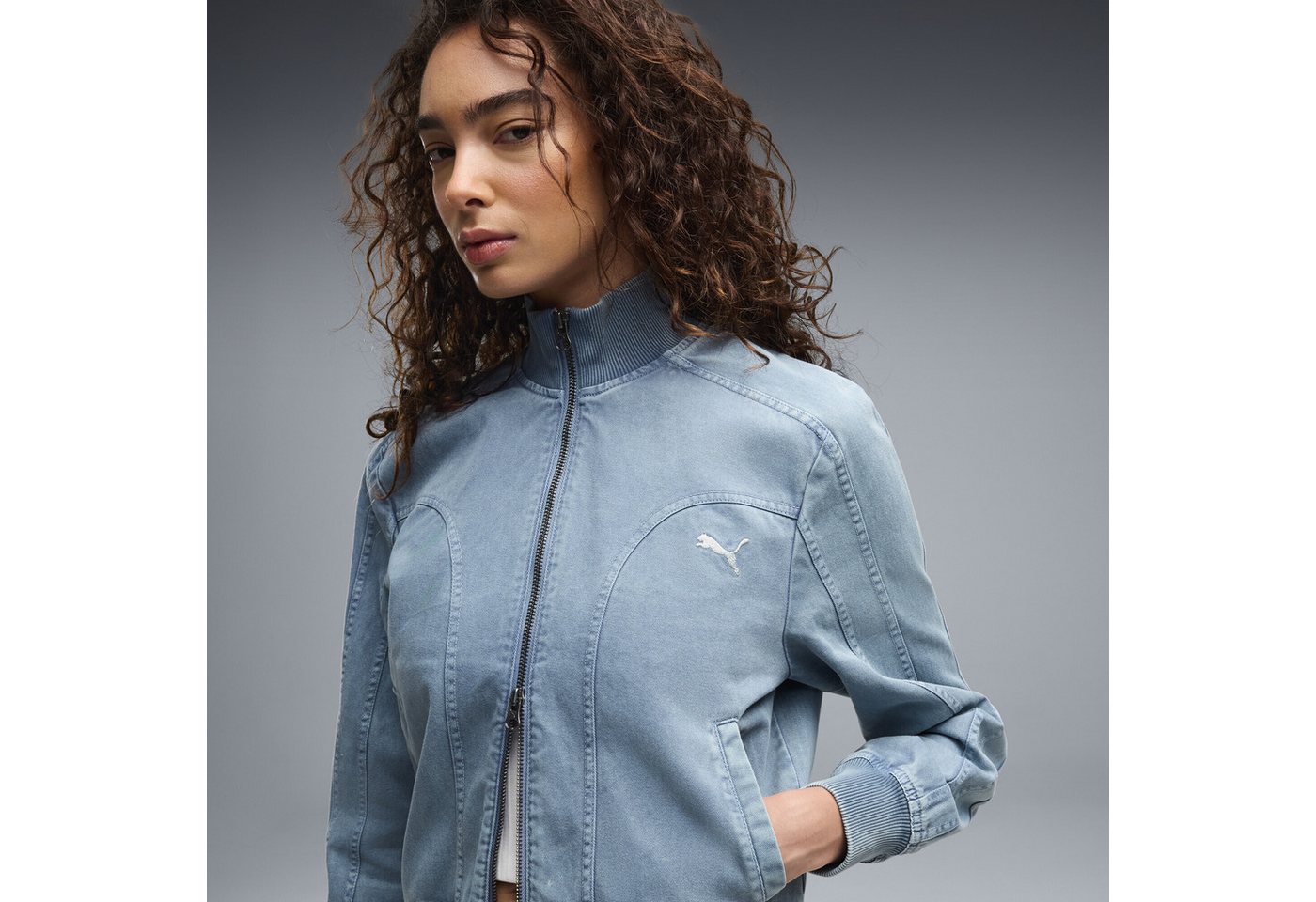 PUMA Trainingsjacke FUTURE.PUMA.ARCHIVE Washed Twill Kurze Jacke Damen Bild 4