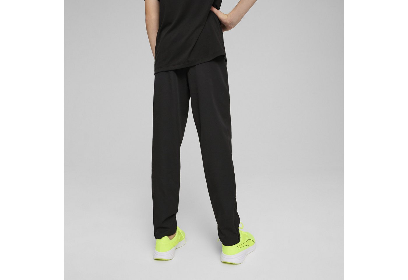 PUMA Sporthose Train All Day Essentials Tapered Gewebte Hose Jungen