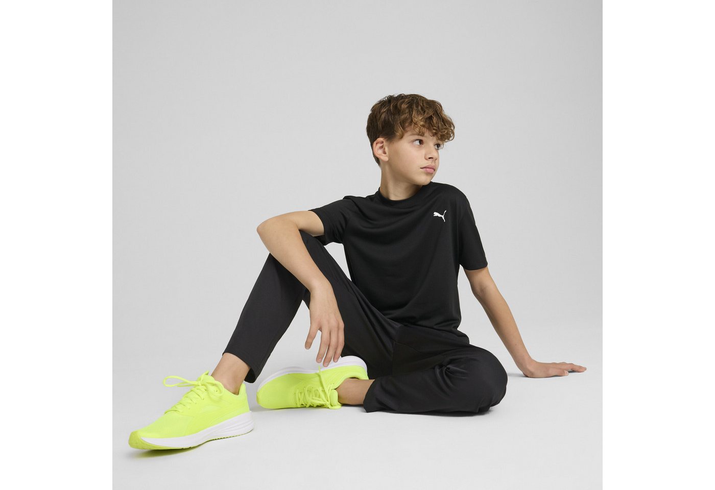 PUMA Sporthose Train All Day Essentials Tapered Gewebte Hose Jungen Bild 4