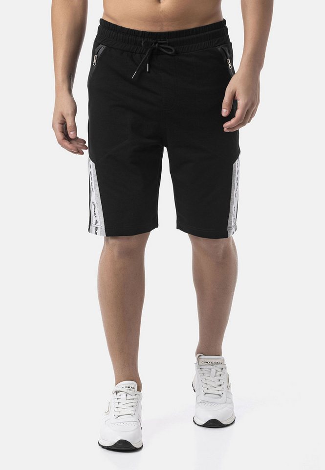 Cipo & Baxx Trainingshose CK299 aus hochwertigem Materialmix