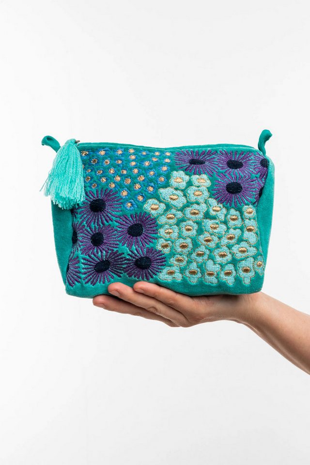 Tranquillo Kosmetiktasche aus Bio-Baumwolle VELVET BLOSSOMS groß 20x14x9 cm mit Reißverschluss, Kulturbeutel Samtoberfläche, florale Stickerei, Makeup & Accessoires Bild 3