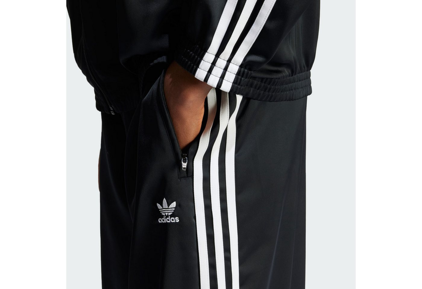 adidas Originals Stoffhose ADICOLOR SATIN WIDE LEG TRAININGSHOSE (1-tlg) Bild 2