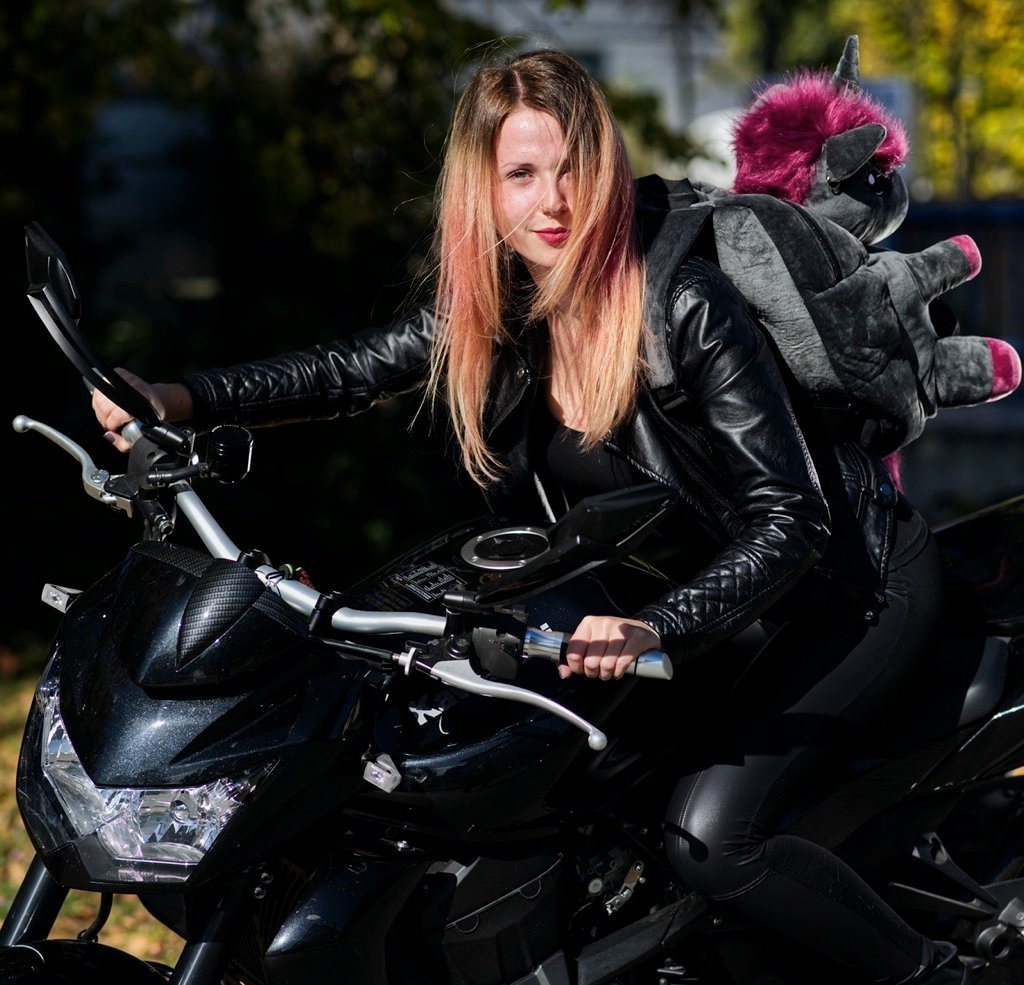 Corimori Rucksack Große Kuscheltier Plüsch Tasche (Einhorn und Bär), Flauschig, Backpack, Gothic, Kawaii Schulsachen, Kuscheltier, Motorrad Bild 5