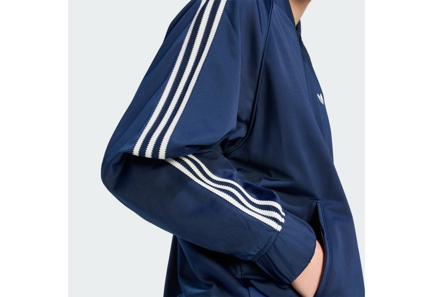 adidas Originals Trainingsjacke BRITCORE SST TRAININGSJACKE (1-St) Bild 2
