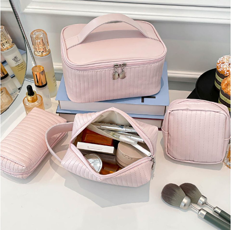 Vornix Kosmetiktasche 4-teiliges Kulturbeutel Set in Rosa (4 verschiedene GroBen Kulturbeutel fur Make-up, Pinsel & Pflegeprodukte, Reise Schminktasche mit Tragegrif fur Alltag und Urlaub) Bild 2