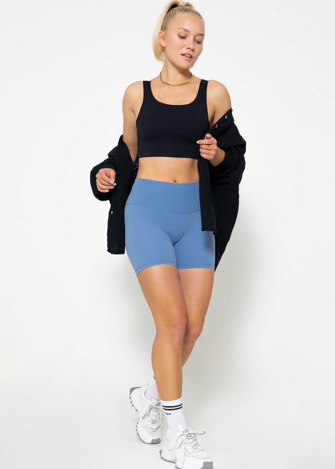 SASSYCLASSY Funktionsleggings Kurze High Waist Leggings Damen mit breitem Bund Sport Shorts atmungsaktiv dehnbar blickdicht Schwarz Leopardenmuster Bild 5