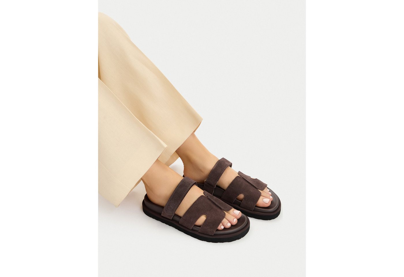 GINO ROSSI Gino Rossi Damen Flip-Flops Braun Badepantolette Bild 3