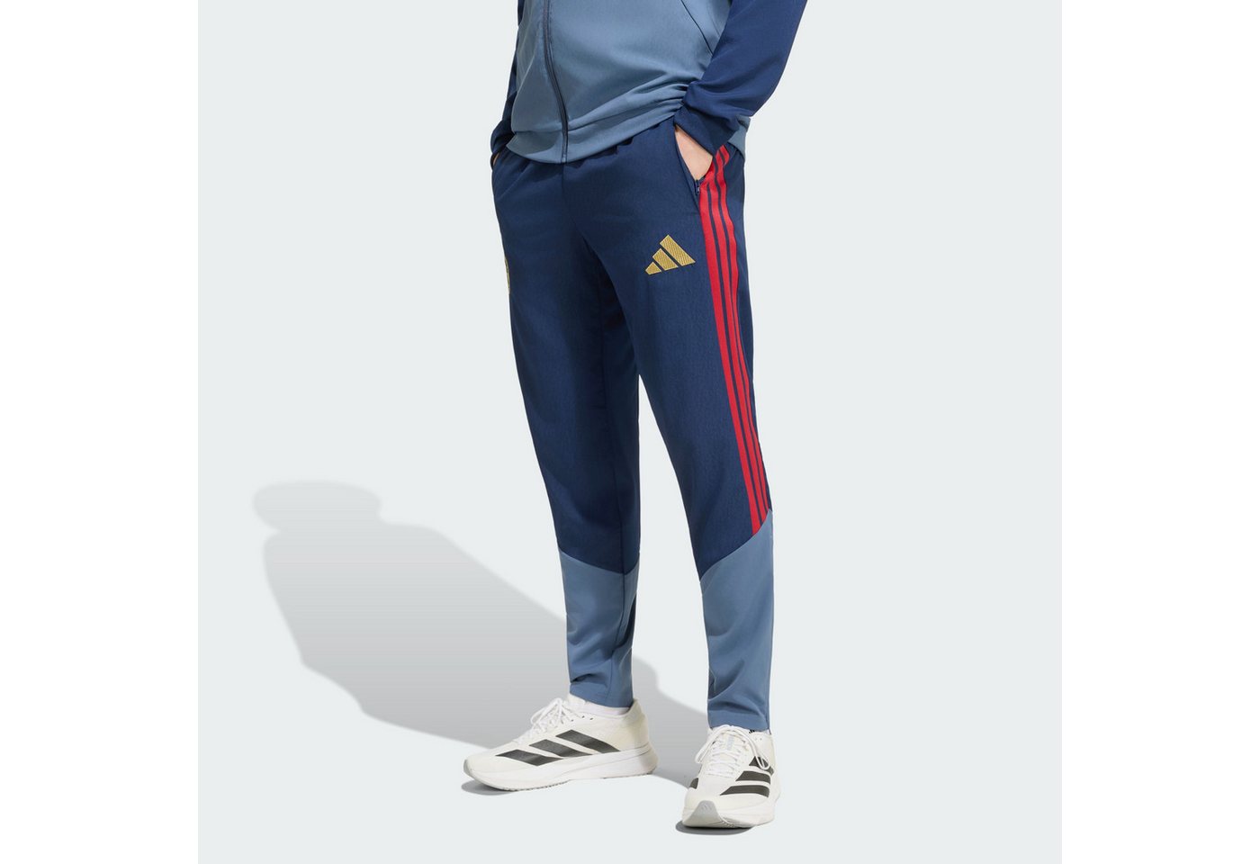 adidas Performance Trainingshose FC BAYERN MÜNCHEN 26/27 PRÄSENTATIONSHOSE (1-tlg) Bild 4