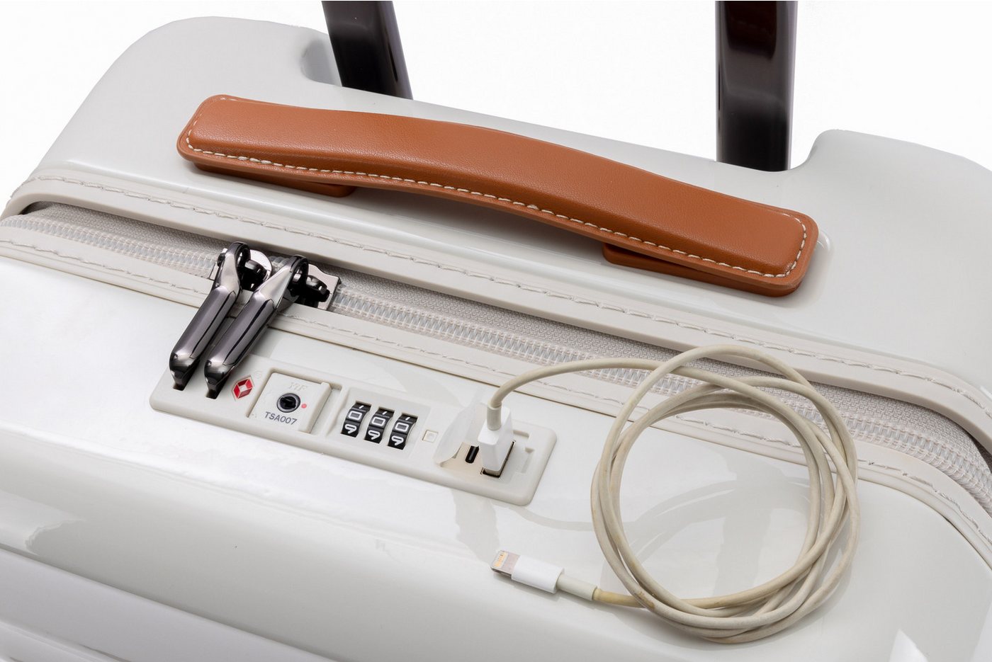 Travelhouse Hartschalen-Trolley capri, 4 Rollen, PC Hartschale, USB + USB C Anschluss, Rollenbremse Bild 2