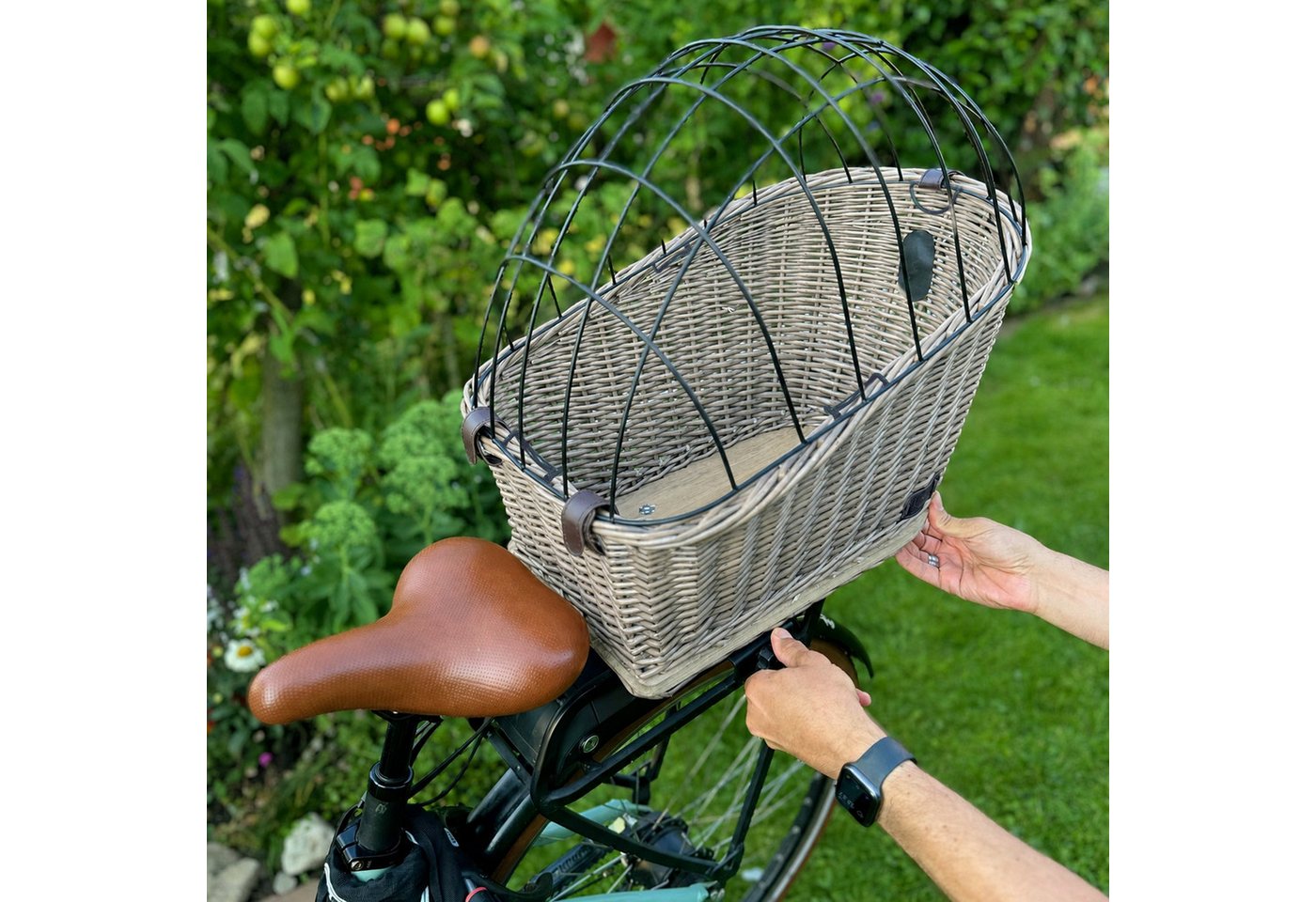 UNUS GARDEN Fahrradkorb Hundefahrradkorb Weide (47x34x29cm (LxBxH), Gitterabdeckung, waschbares Kissen und Schutzriemen Bild 3