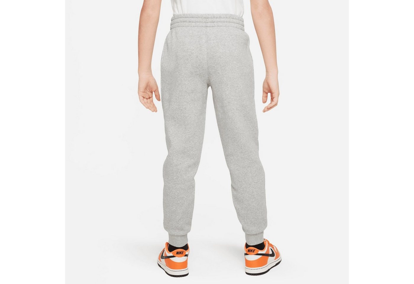 Nike Sportswear Trainingshose Nike Kinder Trainingshose Club Fleece FD3008 Bild 3