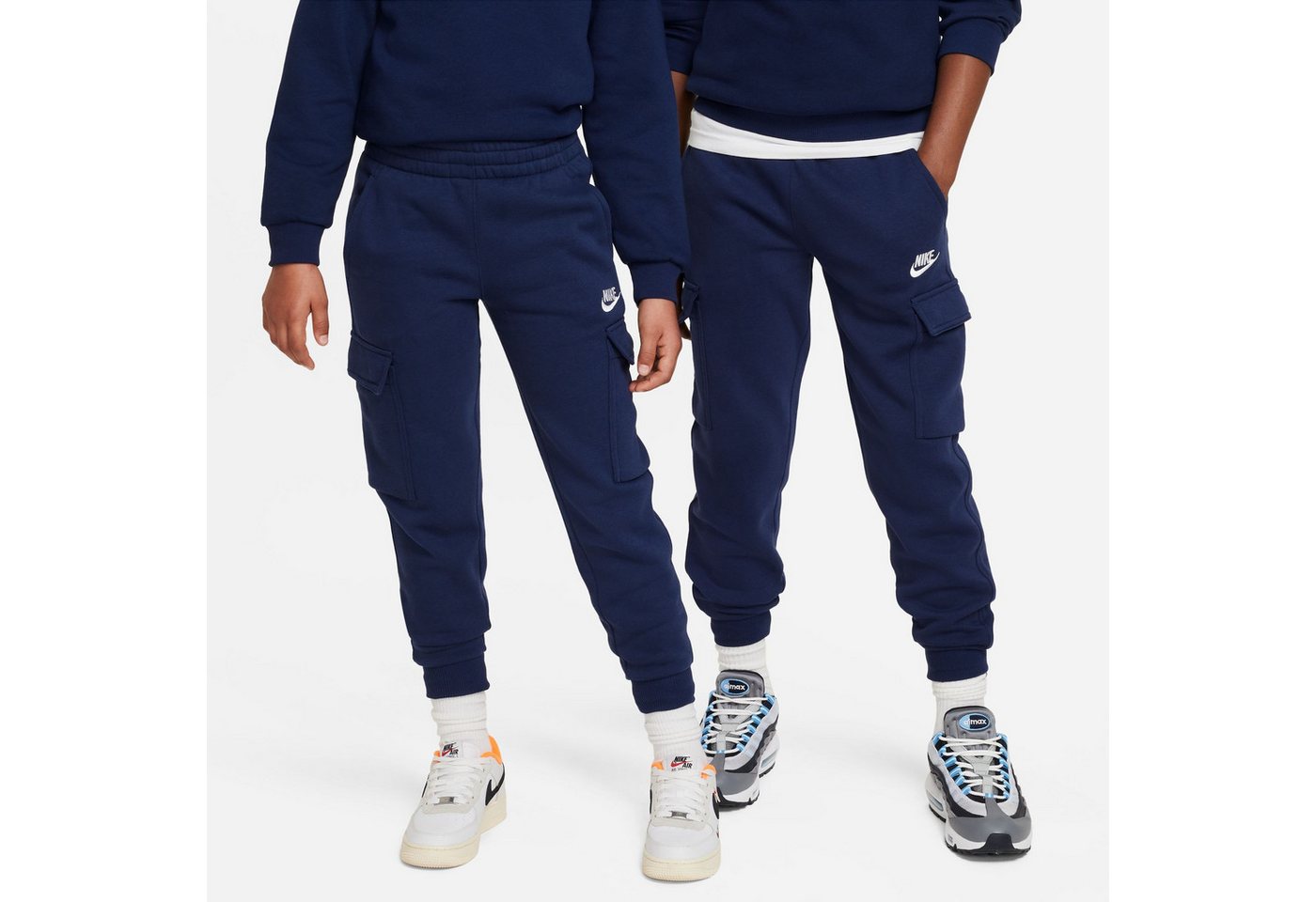 Nike Sportswear Trainingshose Nike Kinder Trainingshose Club Fleece Cargo Pants FD3012 Bild 2