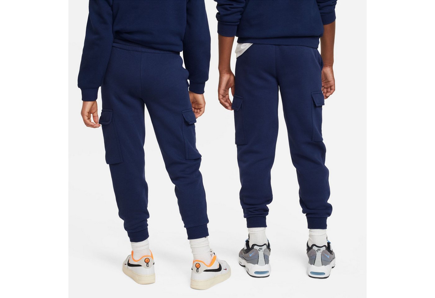 Nike Sportswear Trainingshose Nike Kinder Trainingshose Club Fleece Cargo Pants FD3012 Bild 3