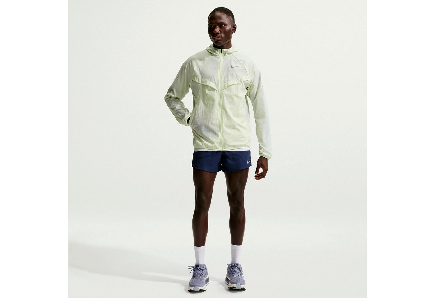 Nike Laufjacke Stride Bild 5