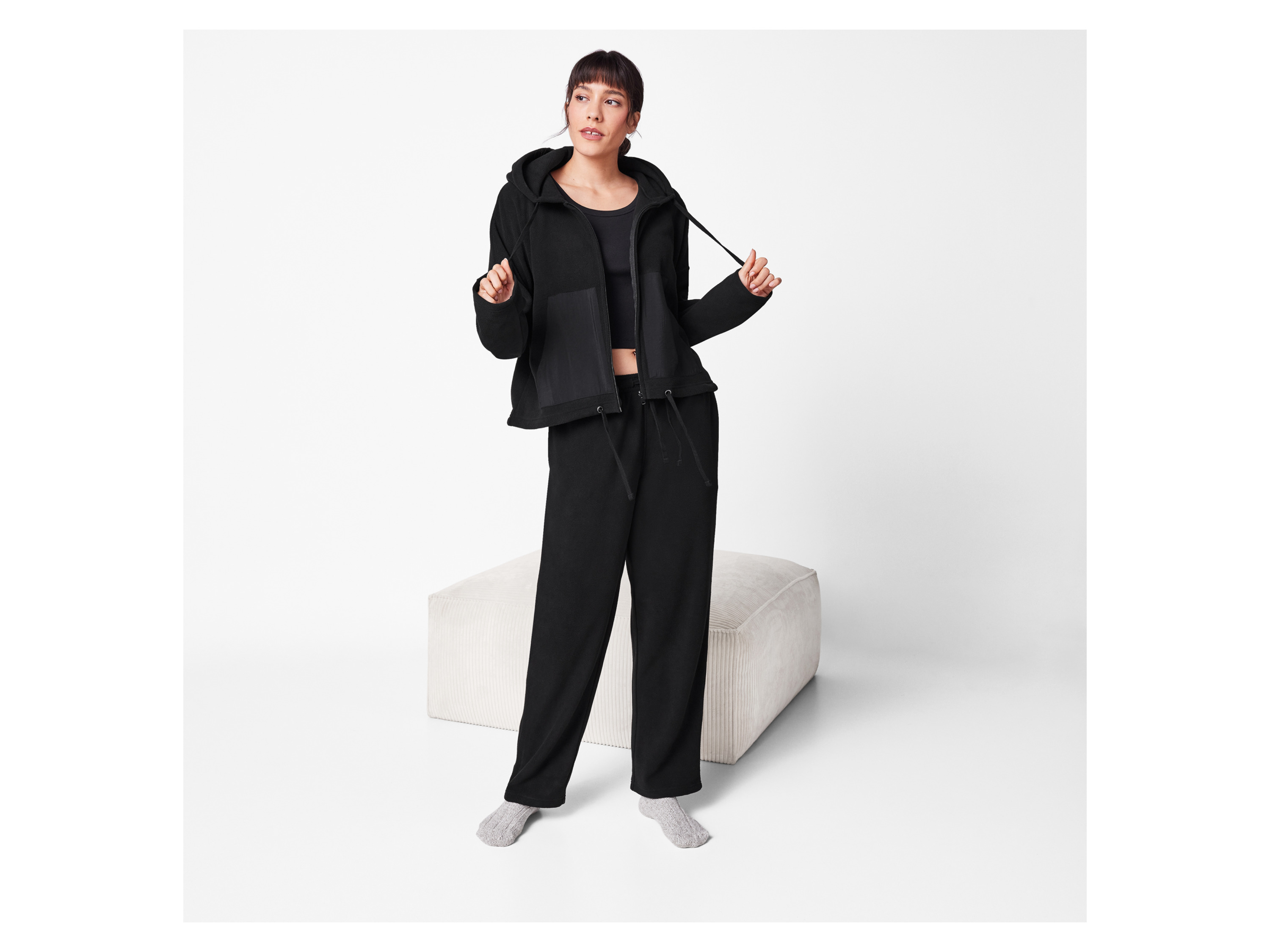 ESMARA® Damen Fleece-Wellnessanzug, Fleece-Wellnessanzug (Schwarz, M(40/42)) Bild 2