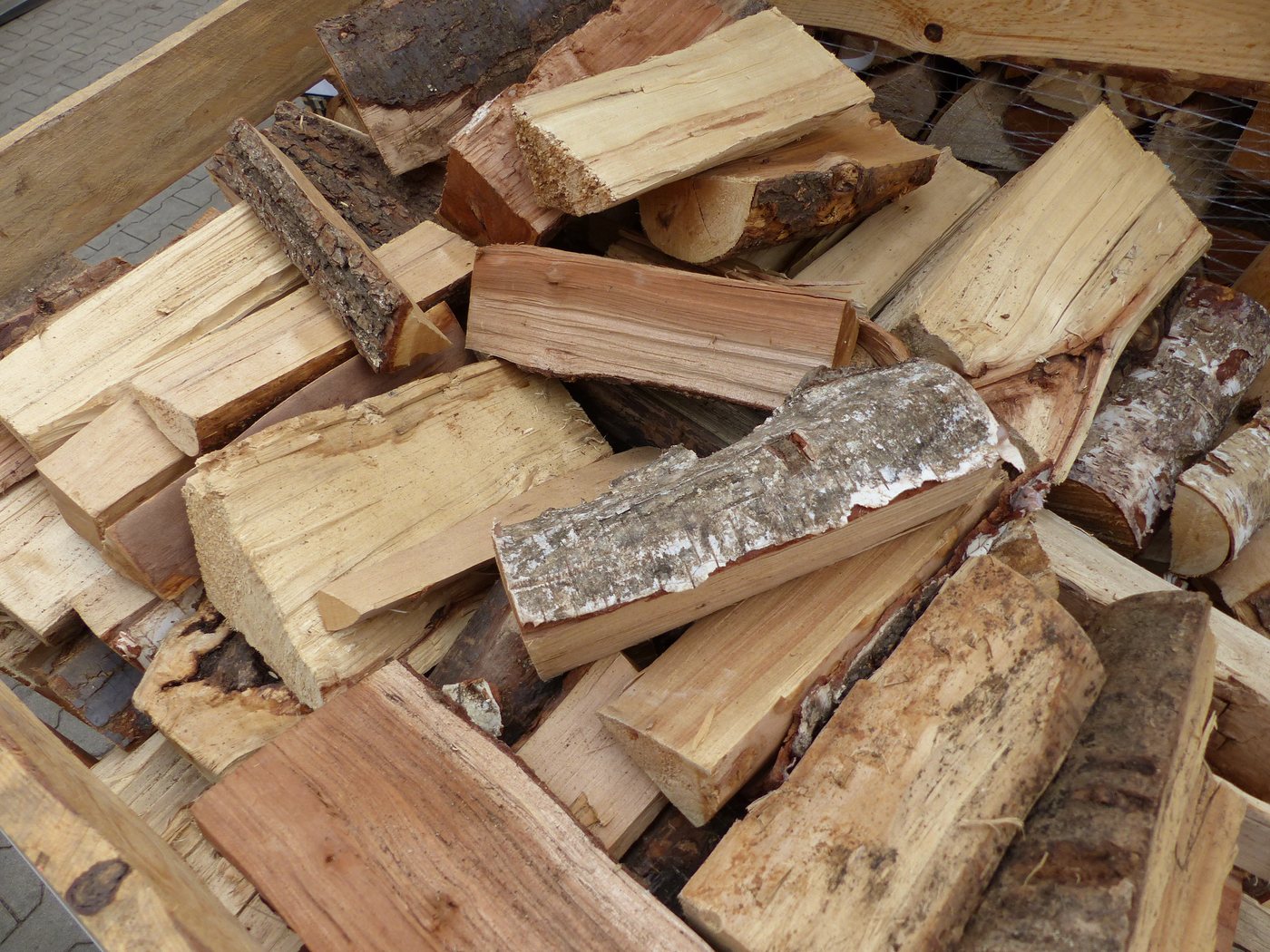 120 kg Mix-Brennholz ca. 25 cm – Esche, Erle, Eiche & Birke, ofentrocken für Kamin und Ofen Bild 2