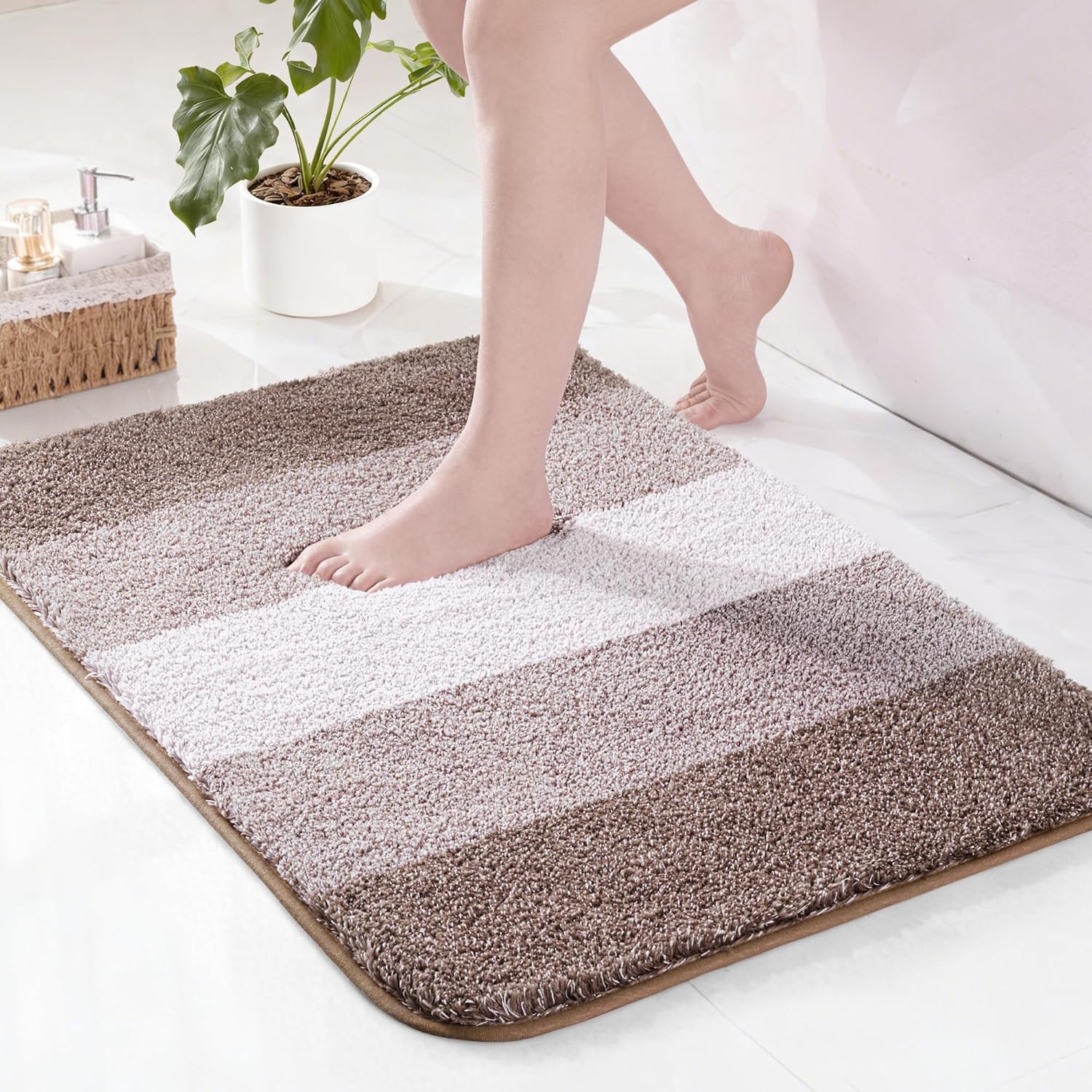 Badematte, Mikrofaser, Rutschfest, Saugfähig, Schnelltrocknend, Für Badezimmer, 40 X 60 Cm, Braun