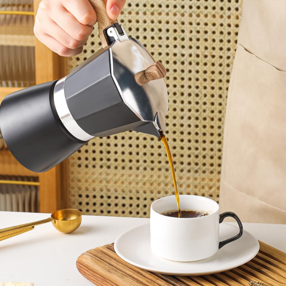 Tragbare Italienische Moka-kaffeemaschine Aus Aluminium (150 Ml/300 Ml) Für Espresso, Cappuccino, Latte Macchiato Und Cold Brew Coffee, Ideal Für Den Heimgebrauch.