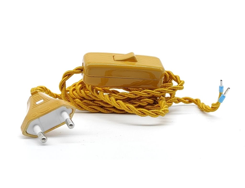 Twisted-kabel Mit Schalter Und Stecker Gelb