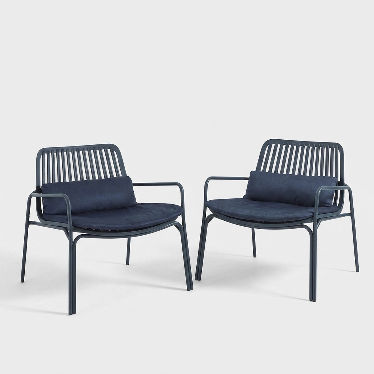 Set Aus 2 Metallstühlen Für Innen- Und Außenbereich Mit Agnes-sitzkissen - Blau