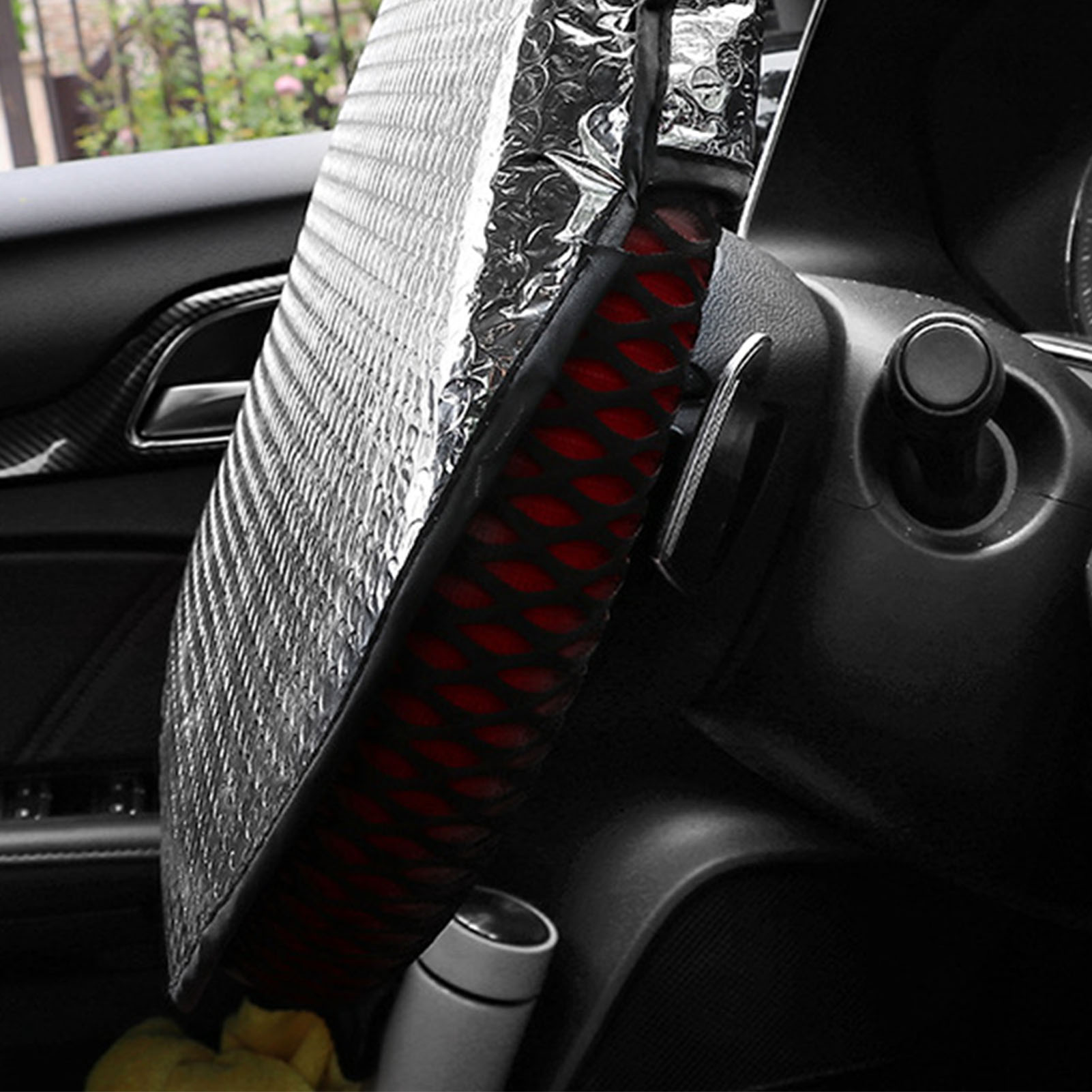 Aluminium-sonnenschutz Für Das Lenkrad – Hitze- Und Uv-schutz Für Den Sommerlichen Fahrzeuginnenraum