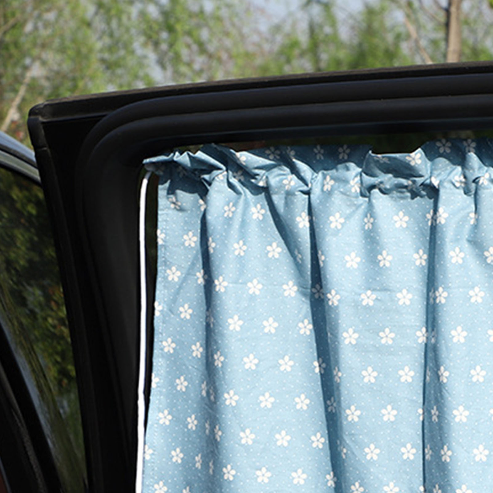 Auto-sonnenschutz Mit Saugnäpfen Sonnenschutzvorhang Mit Uv-schutz Cartoon-design Mit Blauen Blumen