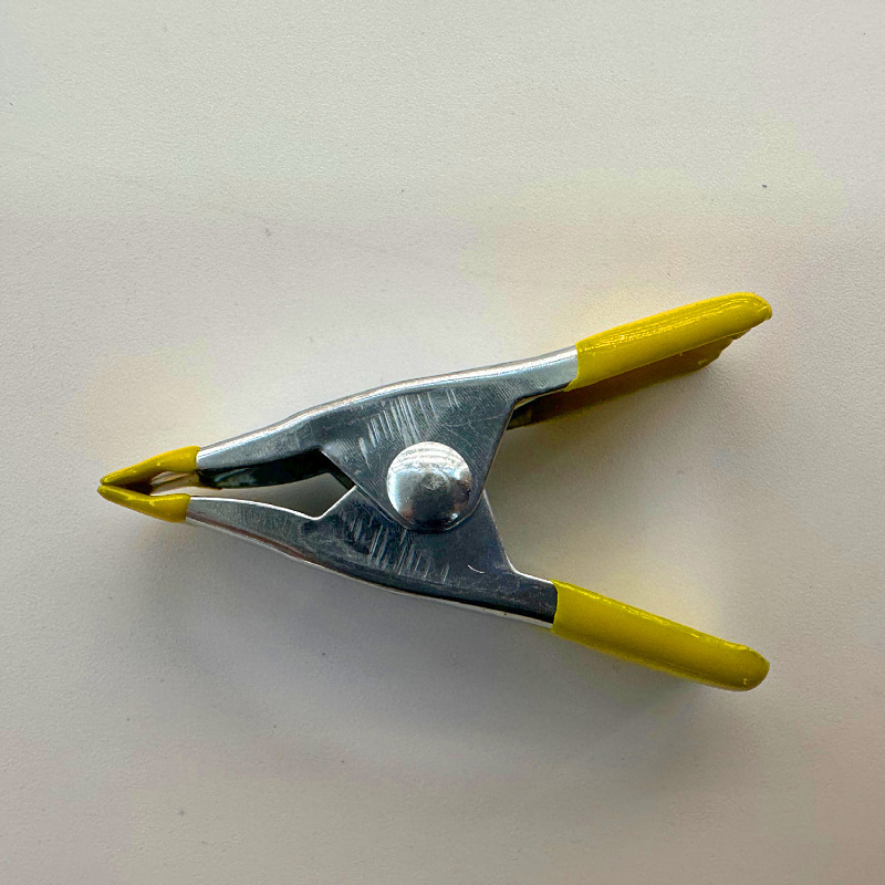 5 Cm Metall-federklemme Mit Gummi-pads Zum Sichern Von Holzarbeiten, Fotografie-hintergründen Und Zum Sichern Von Kunststoffplatten (gelb)