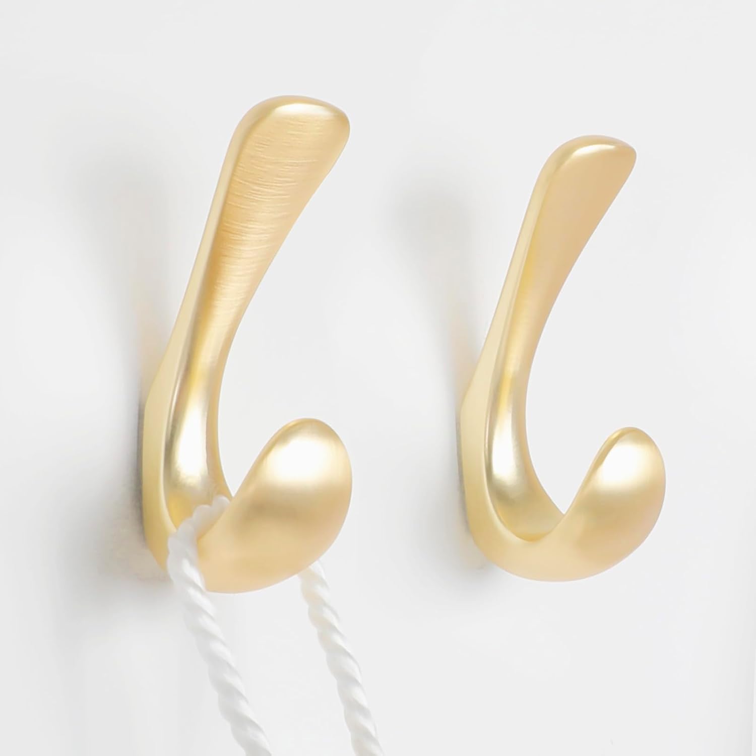 Set Mit 2 Wandmontierten Handtuchhaken Für Badezimmer, Gebürstetes Gold-finish, Für Handtücher, Bademäntel Und Badetücher.