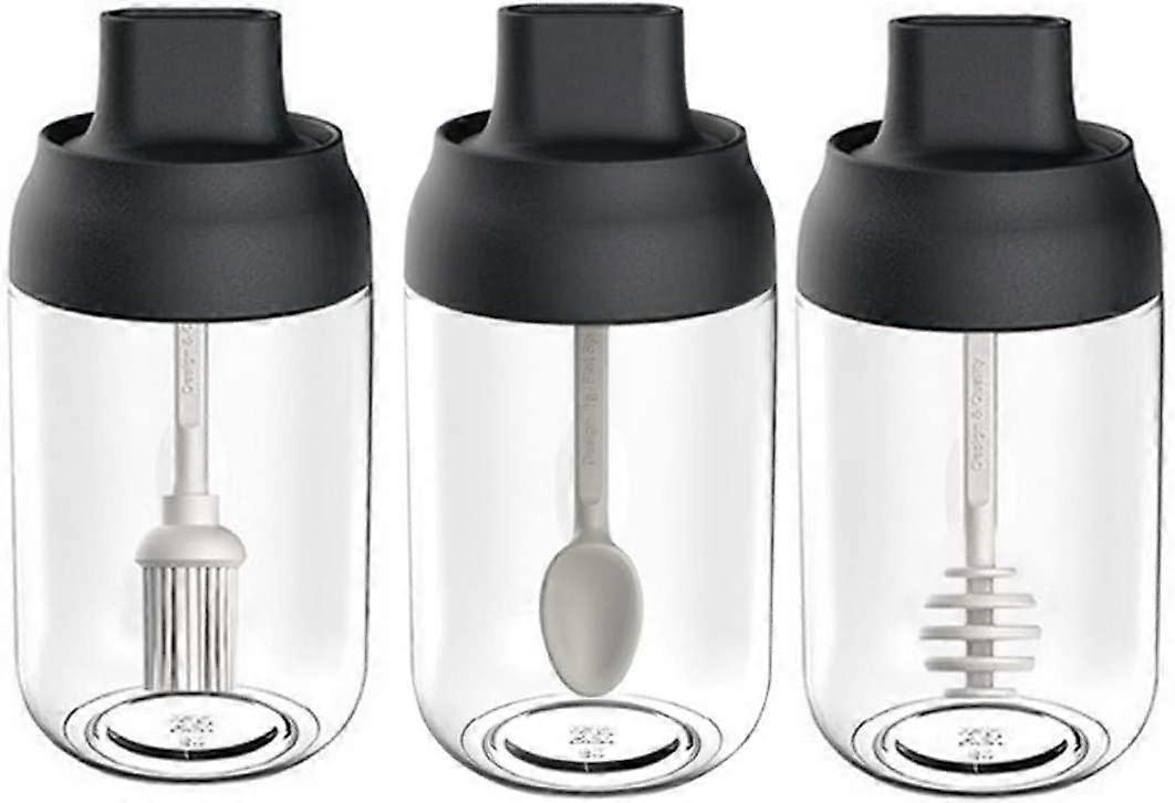 Set Aus 3 Durchsichtigen Glasgewürzgläsern Für Die Küche.