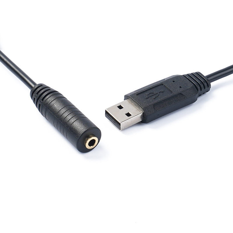 Das Vergoldete 4-polige Usb-stecker-auf-3,5-mm-buchse-adapterkabel Eignet Sich Zum Anschluss Von Audiokabeln Von Kopfhörern Und Lautsprechern.