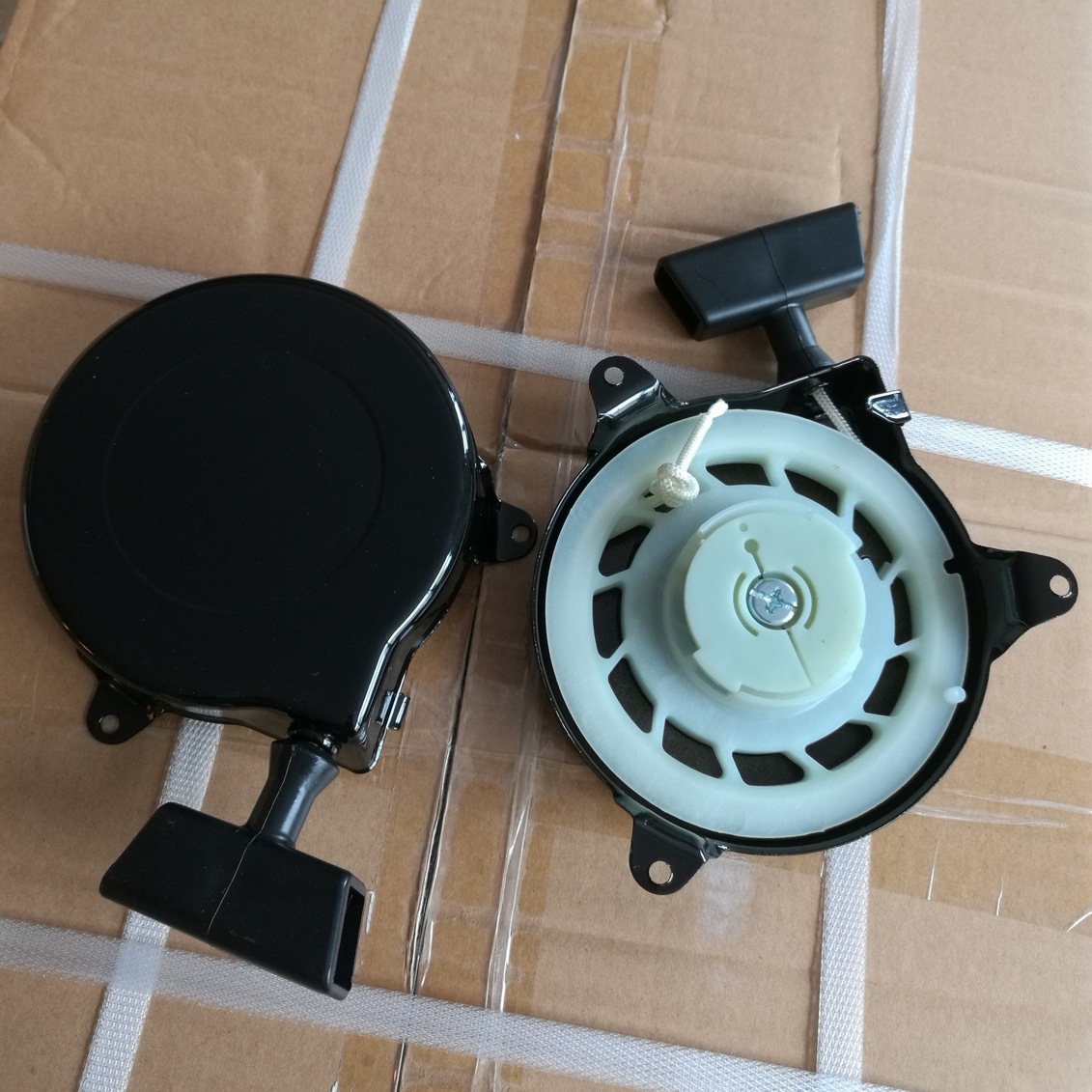 Die Manuelle Rückstoßstarterplatte Briggs & Stratton 499706 Eignet Sich Für Eine Vielzahl Von Kleinmotoren.