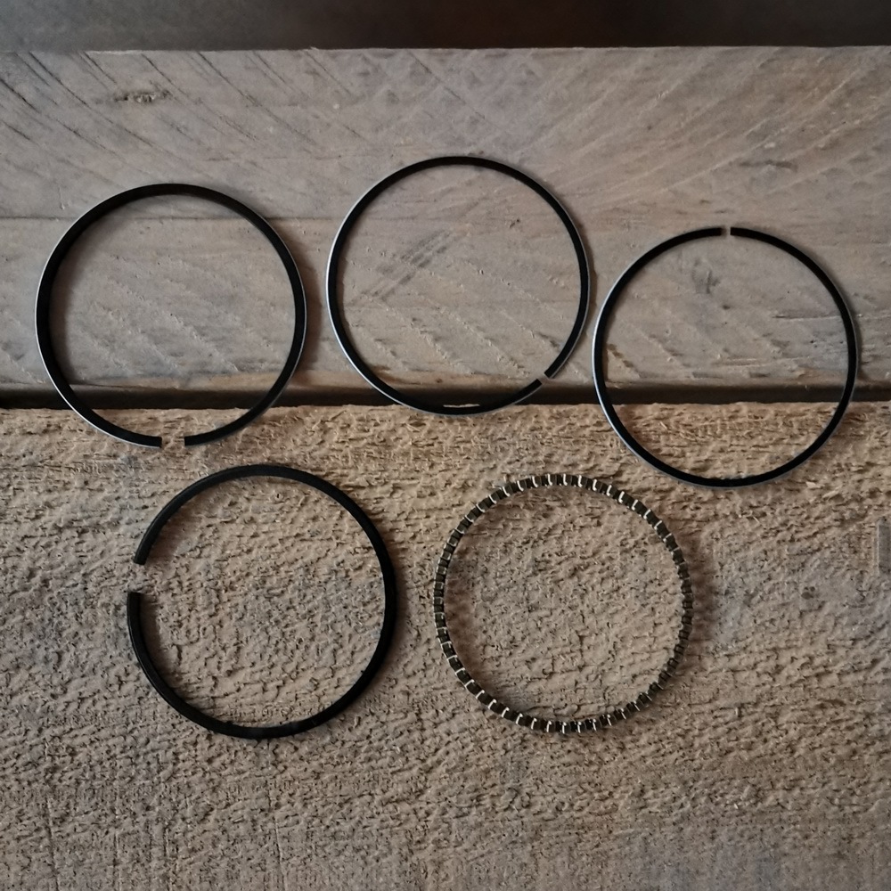 Kolbenringe Kompatibel Mit Robin Eh12 Eh12-2d Zylindern, 60 Mm Bohrung, +0,5 Vergrößert Für Wartungszwecke.