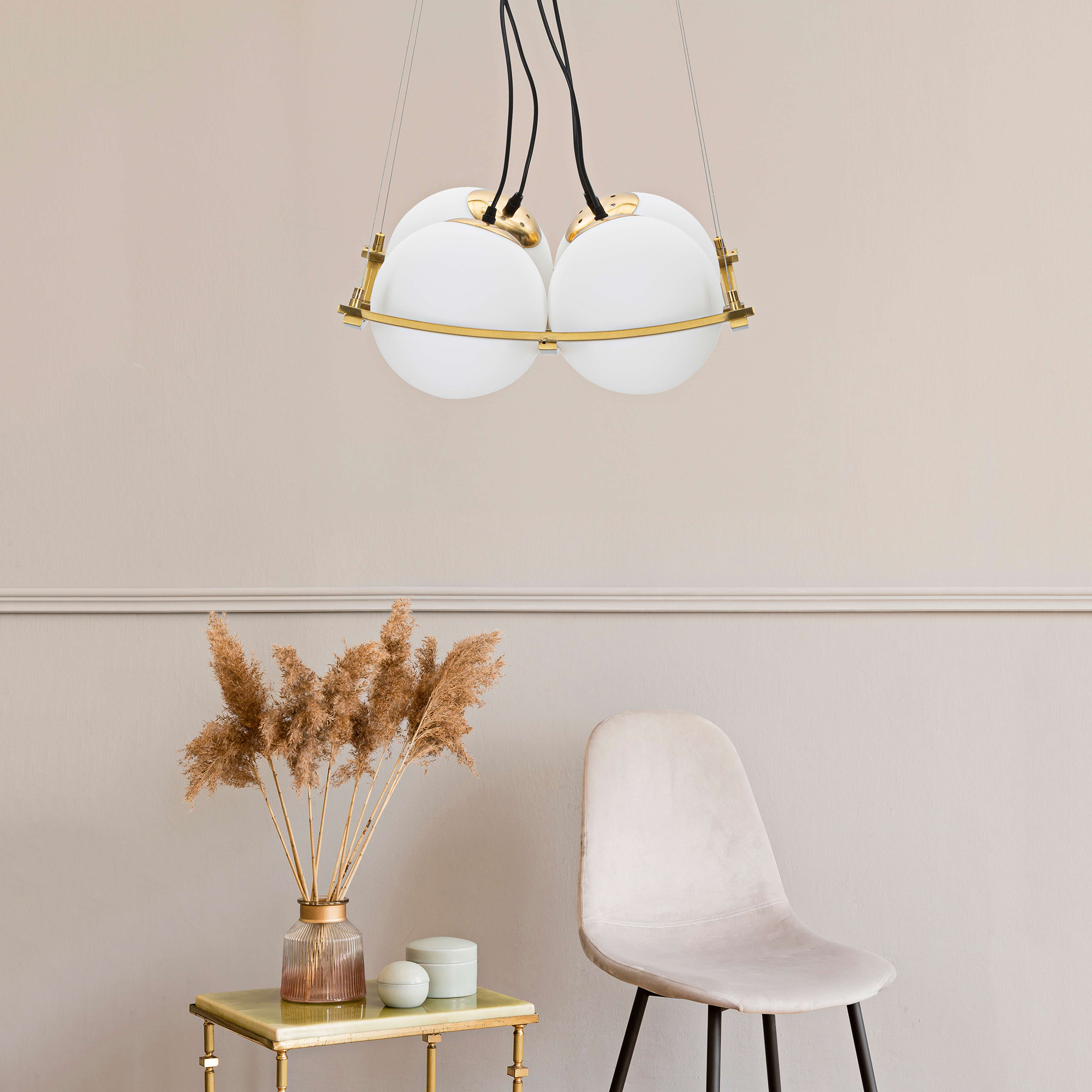 Deckenlampe Dariniti, Erforderlich: 4 Glühbirnen, Strukturfarbe Weiß, Strukturmaterial Glas, Gold