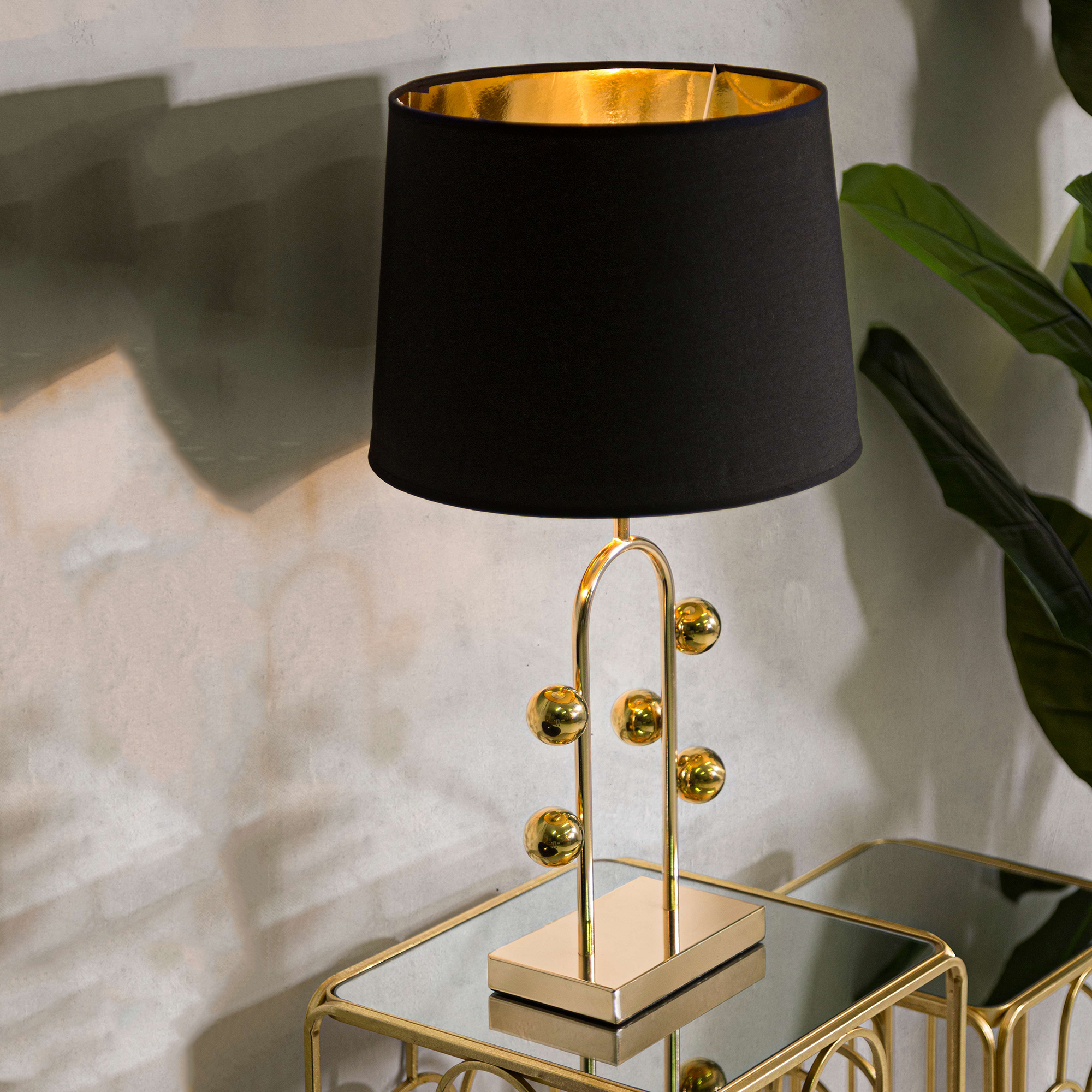 Tischlampe Babarora, Benötigt 1 Glühbirne, Fassung E27, Lampenschirm, Gold