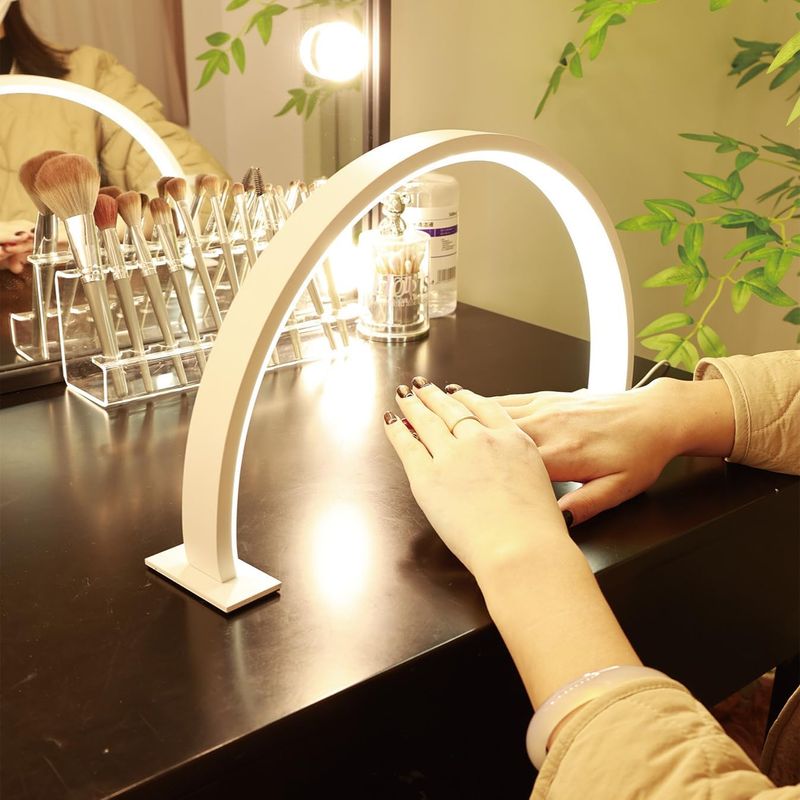 Länge: 39 Cm – Höhe: 21,5 Cm – Halbmondförmige Tischleuchte – Lampe Für Wimpernverlängerung – Leselampe – Manikürelampe – Innenbeleuchtung