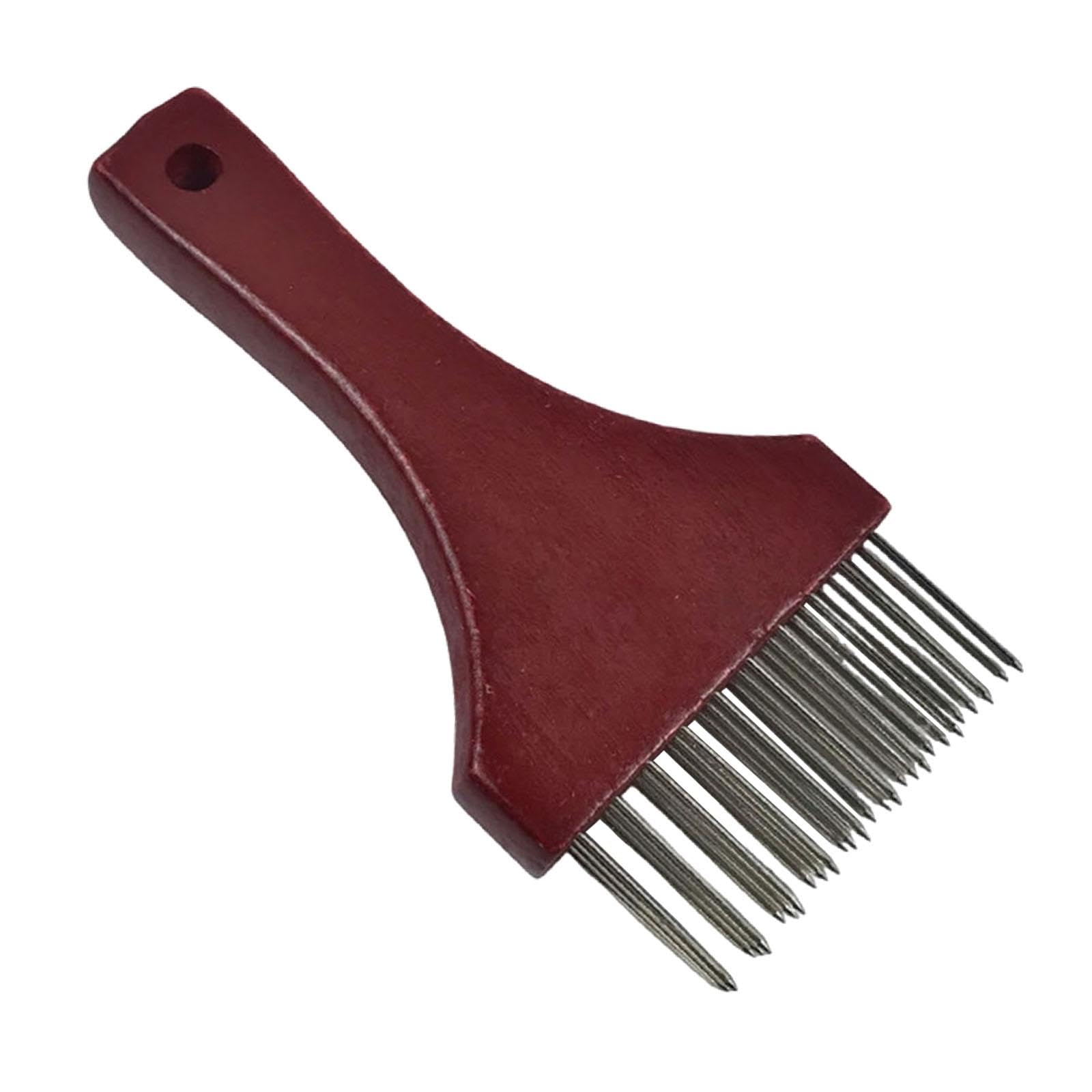 Fleischzartmacher, Kompaktes Handgerät Mit Edelstahlnadeln Und Holzgriff, Rote Farbe.