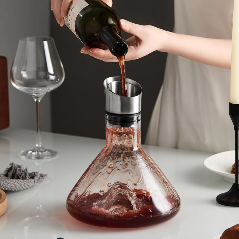 [neuwertig]iceberg Rotweinkaraffe Mit Belüfter, Kristallglas, 1500 Ml, Edelstahl, Tropffreier Ausguss, Integrierter Belüfterfilter, Weihnachtsgeschenk (transparent)