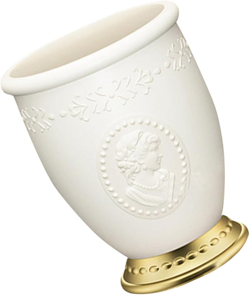 Teiliger Puderbehälter Mit Goldener Quaste Aus Kohlefaser