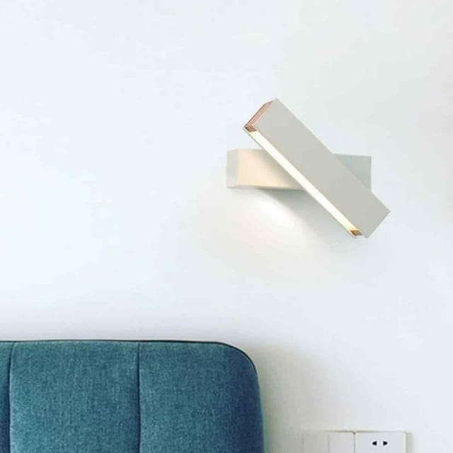 Wandmontierte Nachttischlampe – Dreifarbiges Licht – Weiße Wandleuchte – Drehbar