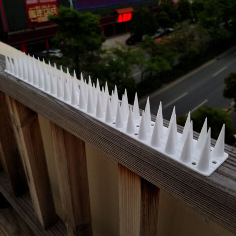 Bunthaus Set Mit 2 Anti-vogel-picks Aus Kunststoff, Taube, Eichhörnchen, Waschbär, Katze. Einfache Installation. Vogelschutzspikes Für Balkon, Innenhof, Außendach (weiß, 45 × 4,5 × 3,5 Cm)