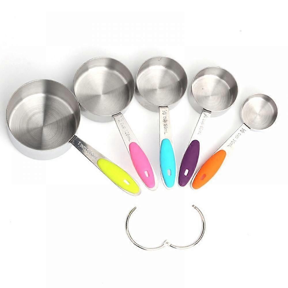 Set Aus 5 Stapelbaren Messbechern Aus Edelstahl, Ideal Zum Abmessen Von Trockenen Lebensmitteln Beim Kochen Und Backen.
