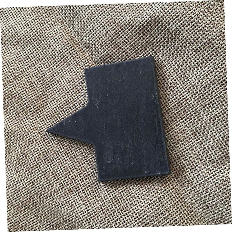 Schwarze Schiefer-käseetiketten Mit Quadratischen Haltern Und Markierungen Inklusive
