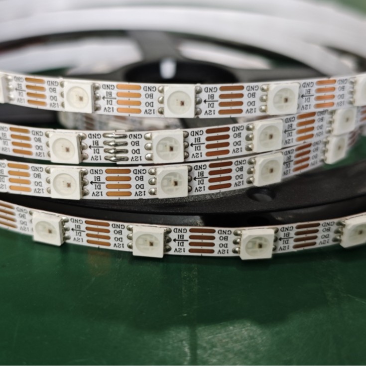 Rgb 2815 Led-streifen Mit 60 Leds, Einzelpunktsteuerung, Integrierter Schaltung, Unbestückter Leiterplatte, 12 V, 5,5 Mm, Mit Weißer Leiterplatte.