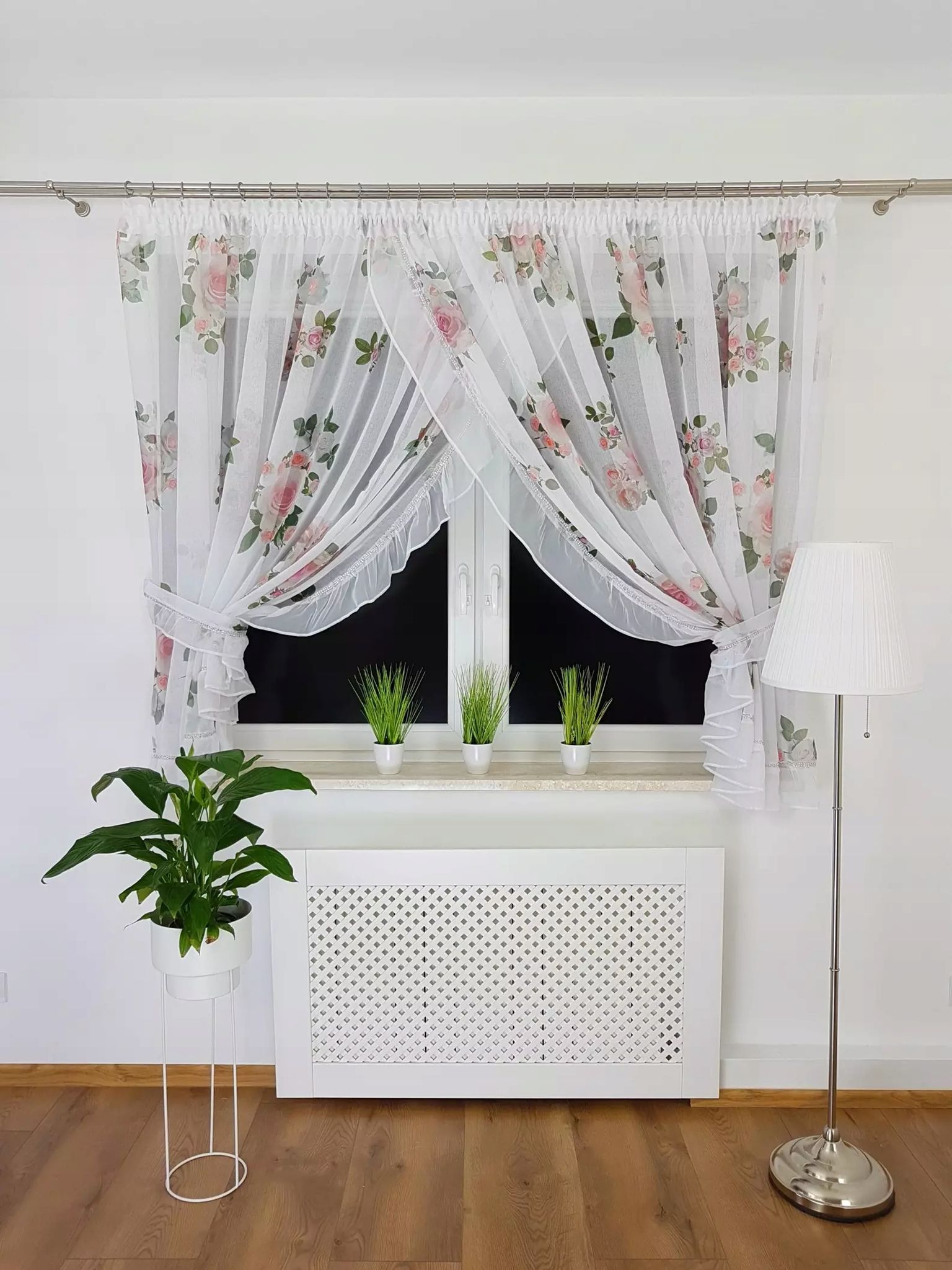 Gardine Aus Käsetuch Mit Rüsche Und Zirkonband – 400 X 160 Cm