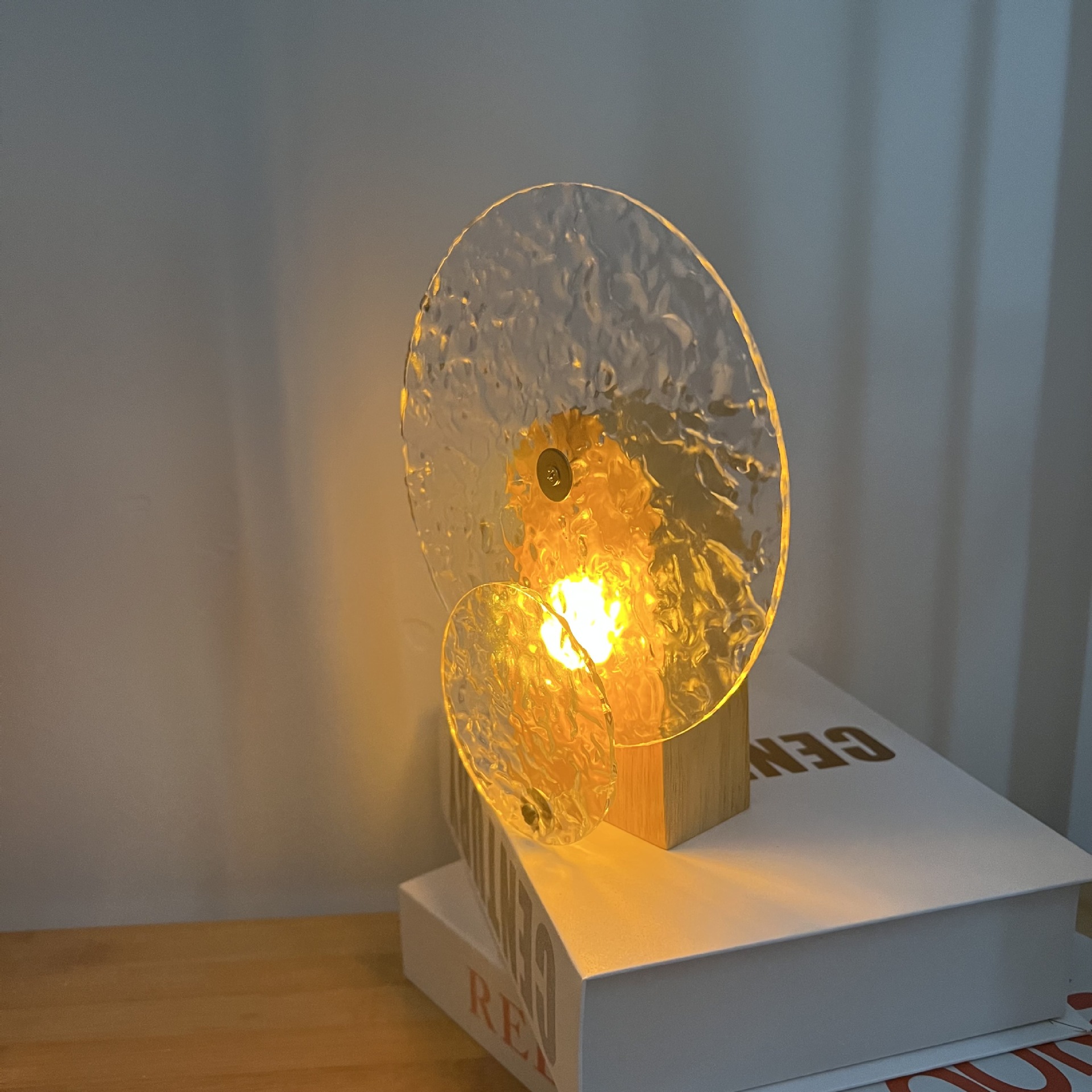 Dynamische Rotationslampe Mit Wasserwellen- Und Schatteneffekt, Ambientelampe, Romantische Lampe Mit Sonnenuntergangseffekt, Projektionslampe, Kleine Schreibtischlampe, Retro-schreibtischlampe