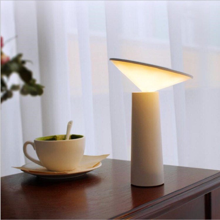 Moderne Tischleuchte – Kabellos – Touch-schalter Mit Einstellbarer Helligkeit – 360° Verstellbar – Usb-aufladbar – Schreibtischlampe Für Zuhause Und Büro – Weiß
