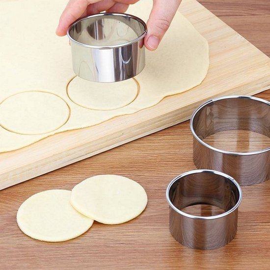 Set Aus 3 Edelstahl Teigtaschenausstechern (8,5 Cm, 7 Cm, 6 Cm) Mit Glatten Kanten, Runde Form Für Chinesische Teigtaschen Und Kuchenformen