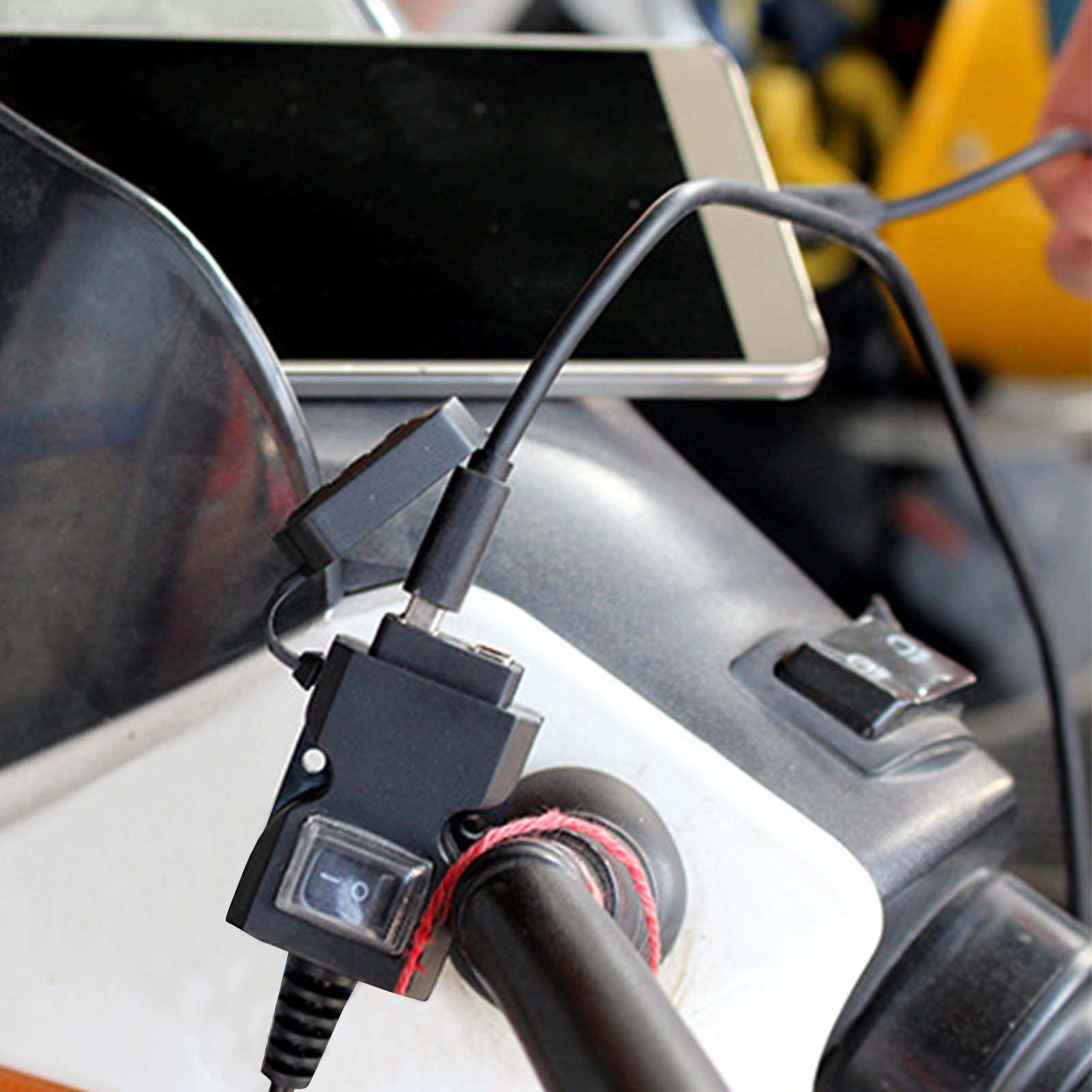5v 2a Wasserdichtes Schnellladegerät Mit Usb-anschluss Für Motorräder (telefon, Tablet, Gps) – 9-90v, Universal, Motorrad-netzteil