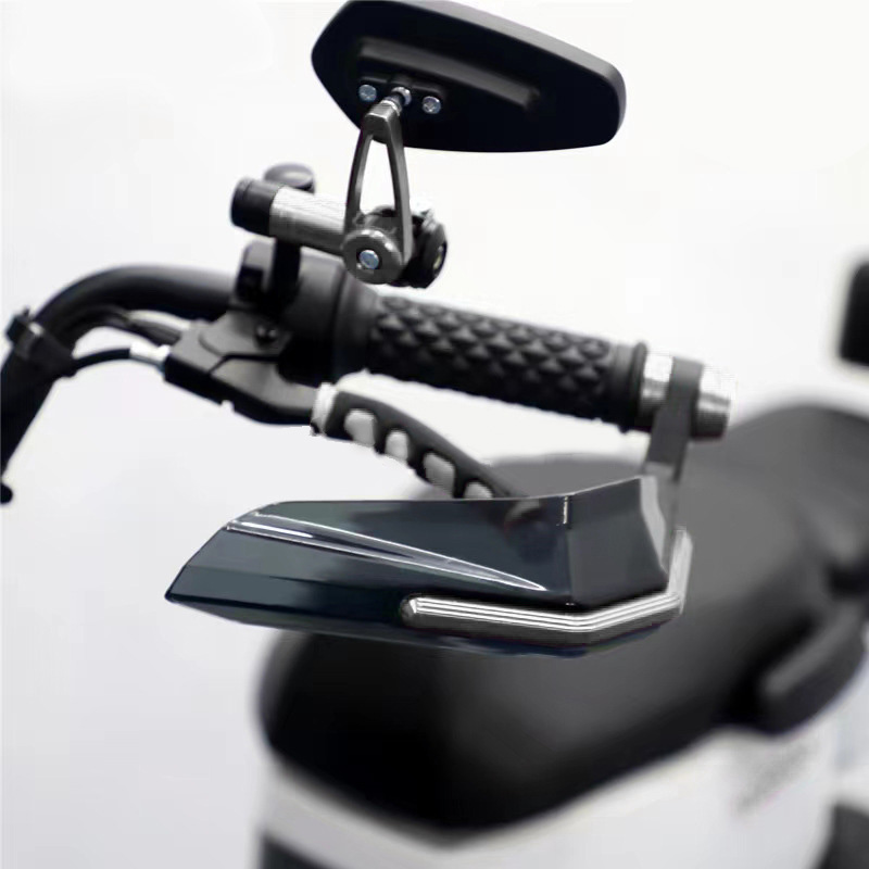 Hochfester, Stoßdämpfender Motorrad-handschutz Mit Windabweiser Für Den Lenker, Silberfarben
