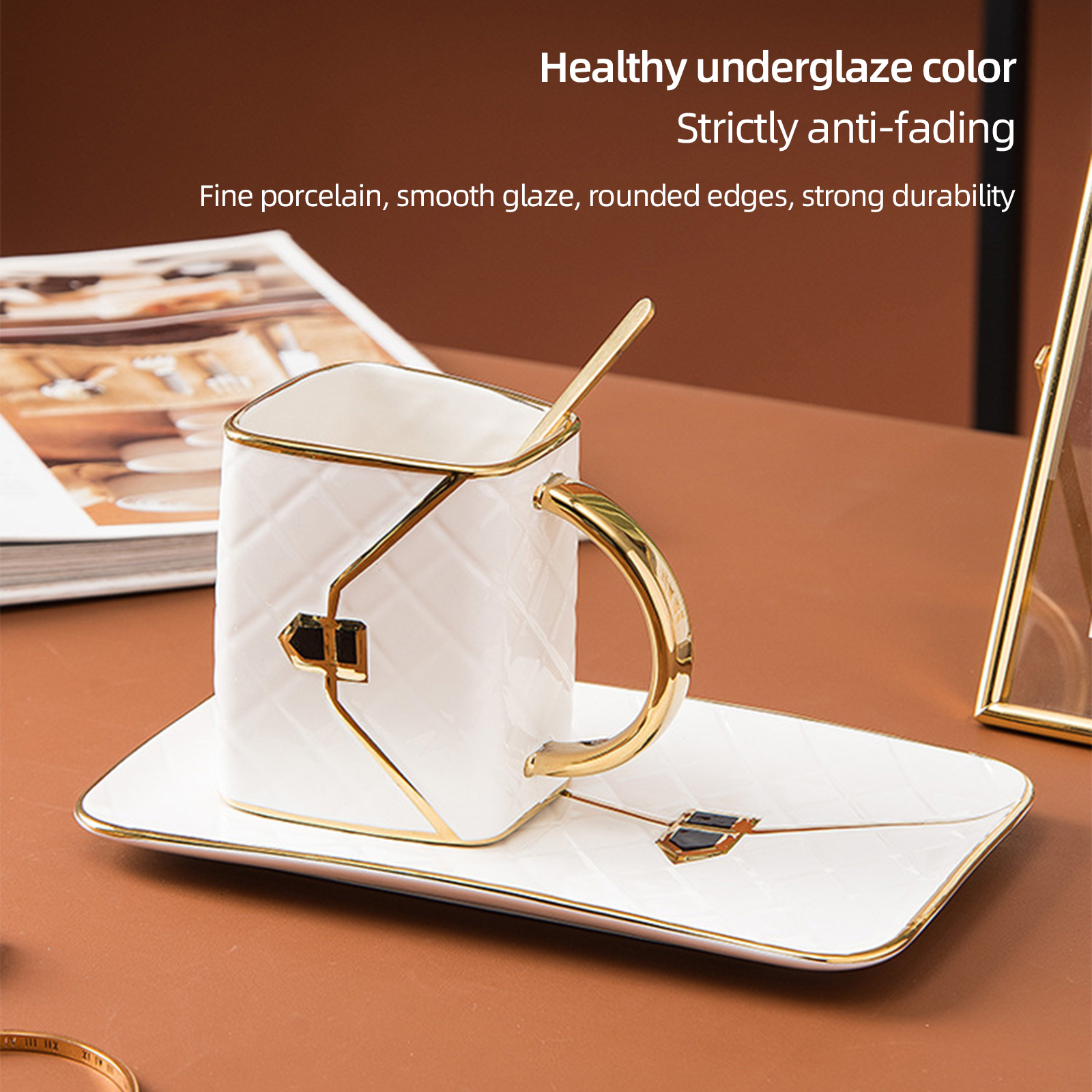 Elegante, Handtaschenförmige Keramiktasse (310 Ml) Mit Dessertlöffel